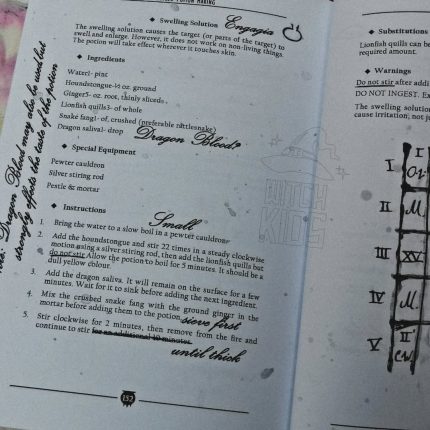 کتاب معجون سازی هری پاتر | Harry Potter Potion Making