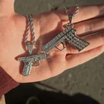 ست گردنبند تفنگ نگین‌دار 🔫✨