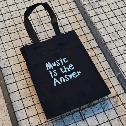 توت بگ پینترستی مشکی | Music Is The Answer 🎧🖤
