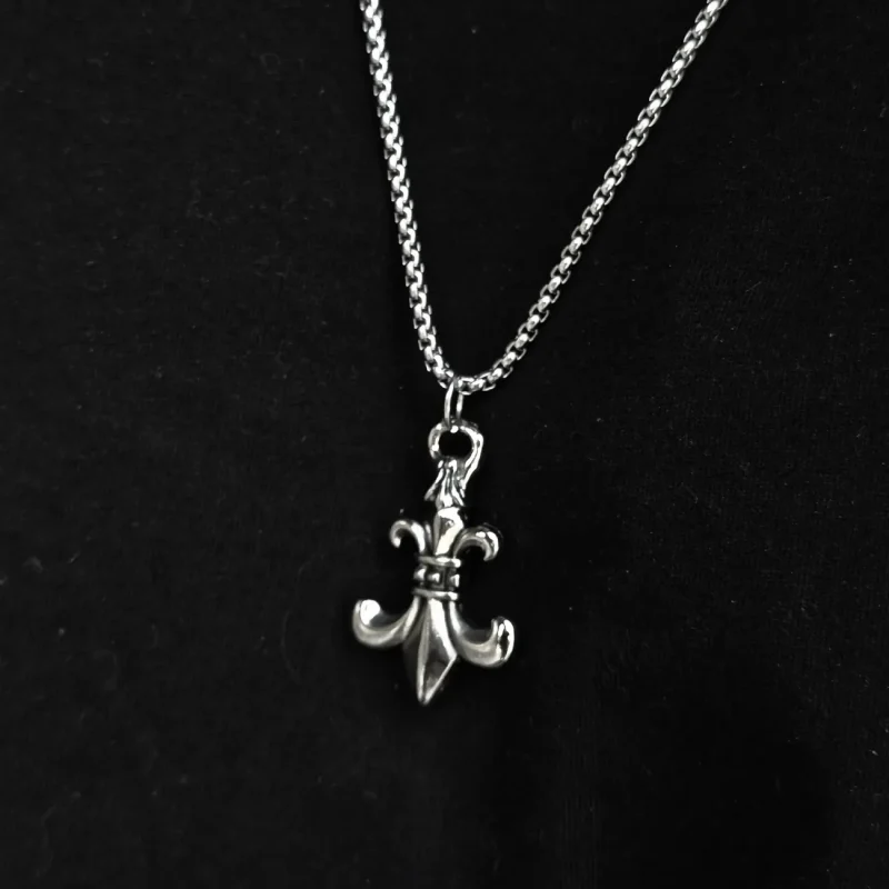 گردنبند کروم هارتز | Chrome Hearts