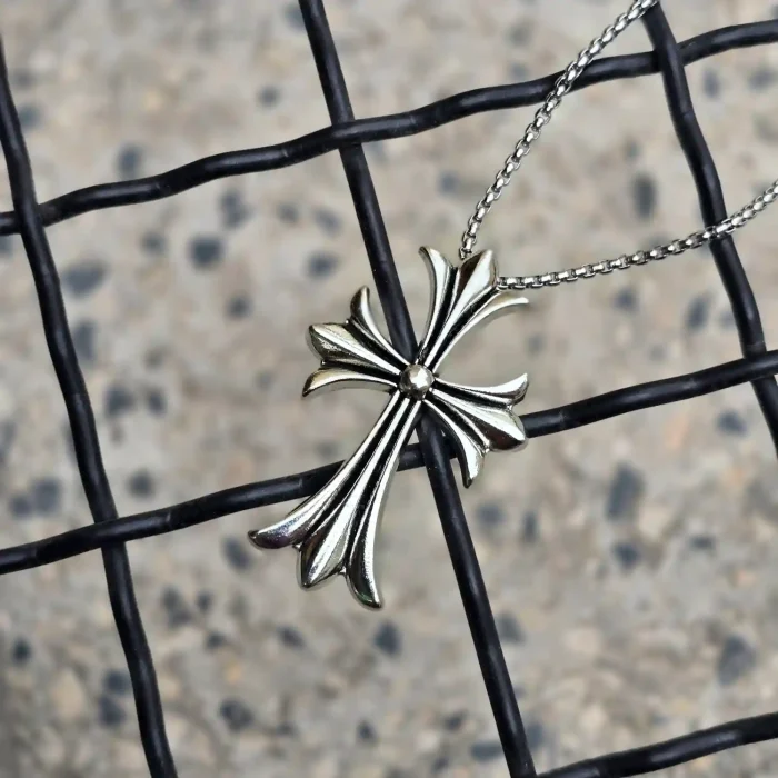 گردنبند کروم هارتز | Chrome Hearts