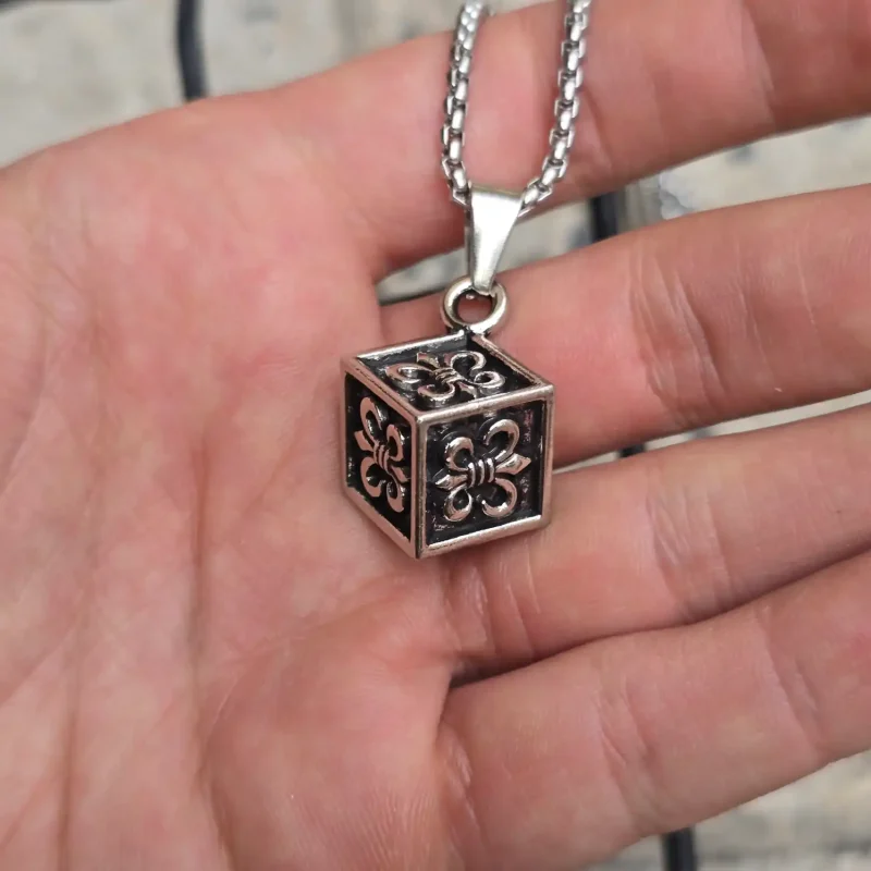 گردنبند کروم هارتز | Chrome Hearts