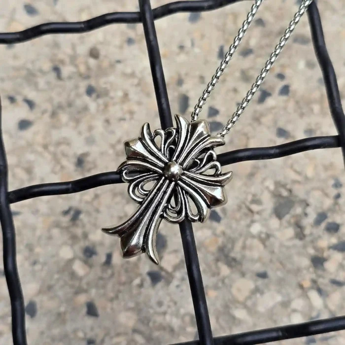 گردنبند کروم هارتز | Chrome Hearts