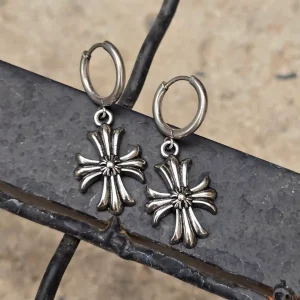 پیرسینگ | گوشوراه | جفت | کروم هارتز | Chrome Hearts