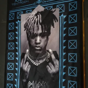 پرچم آویز دکوراتیو اکس تنتاسیون | xxxtentacion