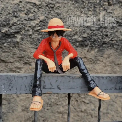 فیگور نشسته لوفی از انیمه وان پیس - One piece