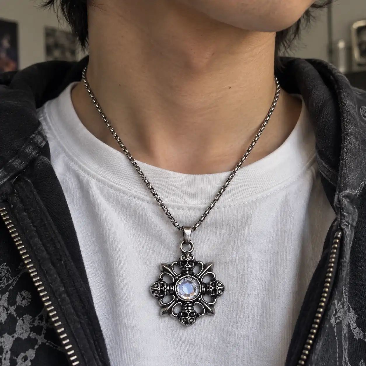 گردنبند کروم هارتز نگین دار 🖤💀 گردنبند کروم هارتز نگین دار 🖤💀